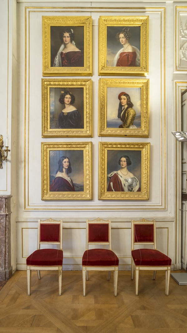 Schloss Nymphenburg, südlicher Pavillon, Schönheitengalerie (R.15), Zustand 2019 vor der Renovierung © Bayerische Verwaltung der staatlichen Schlösser, Gärten und Seen