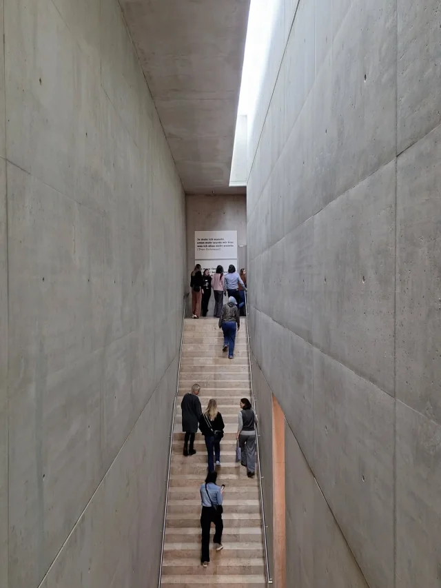 Danke an alle, die heute beim #GLAMInstaWalk dabei waren!

Wir freuen uns auf eure Beiträge bis zum 12.12. hier auf Instagram und spannende neue Perspektiven zu den Themen unserer Ausstellung #DritteGeneration.

@aegyptisches_museum_muenchen @deutschestheatermuseum @museeninbayern @amucblog @global_discnct @Lenbachhaus @ub_lmu @monacensia_muc @muenchnerstadtmuseum @nsdoku @public.history.muc @rathausgalerie.muenchen @tum_archiv @valentin.karlstadt.musaeum &  #bavarikon4u auf TikTok